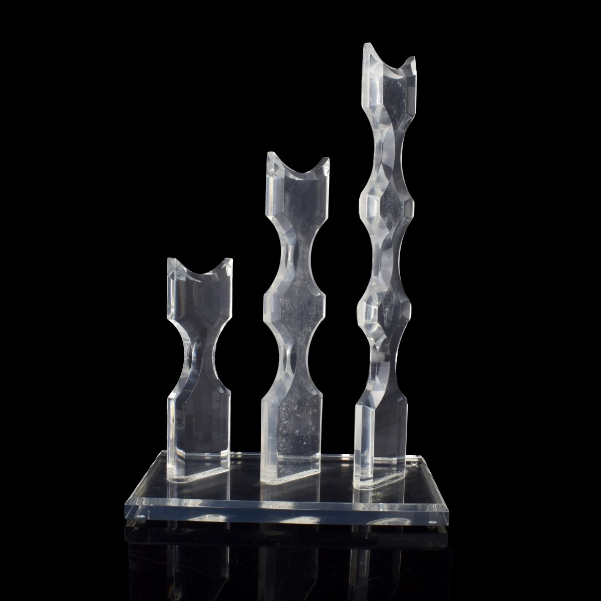 Mid Century Modern Lucite Sculpture