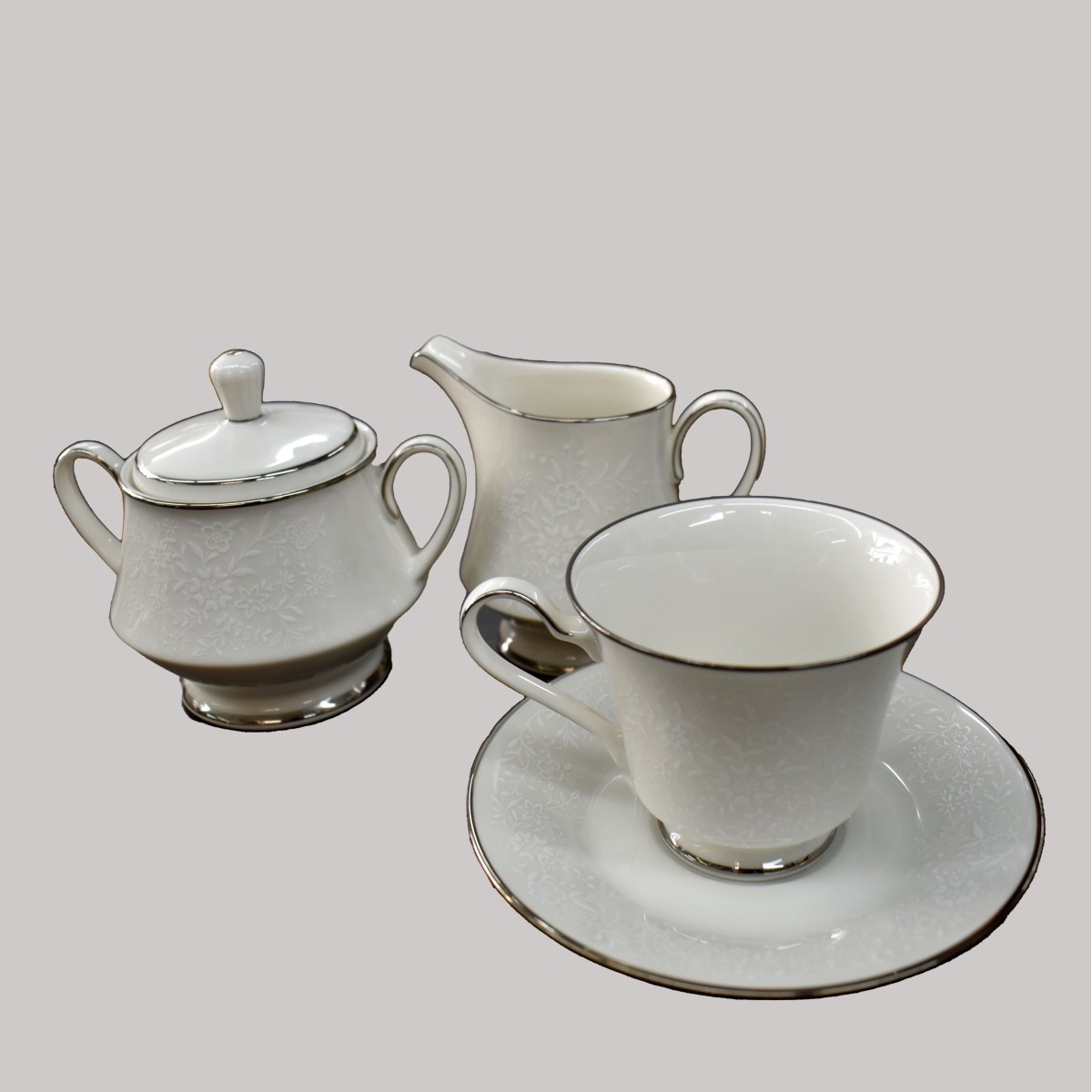 Noritake Ivory China Affection Dinner Service
