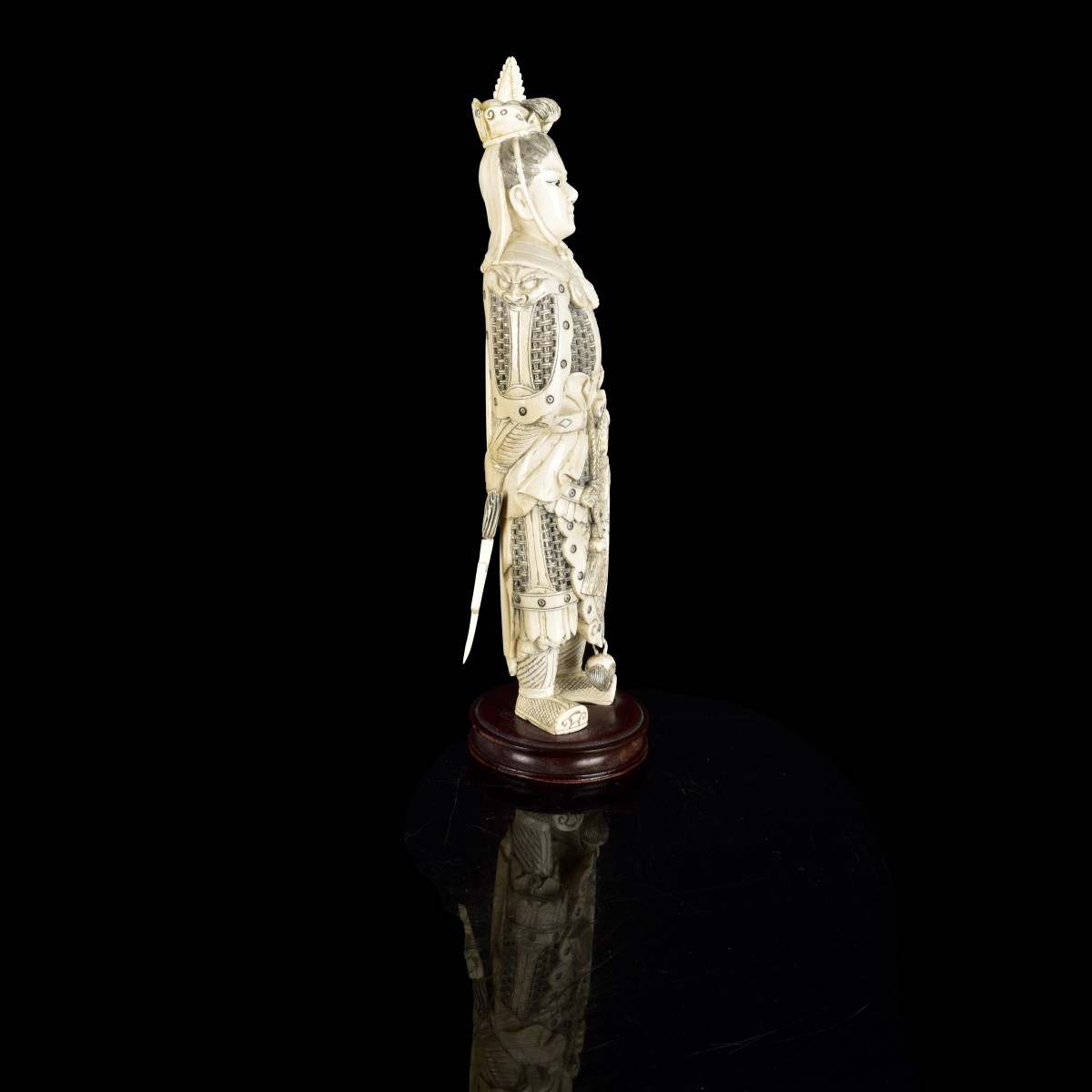 Antique Chinese Carved Figurine