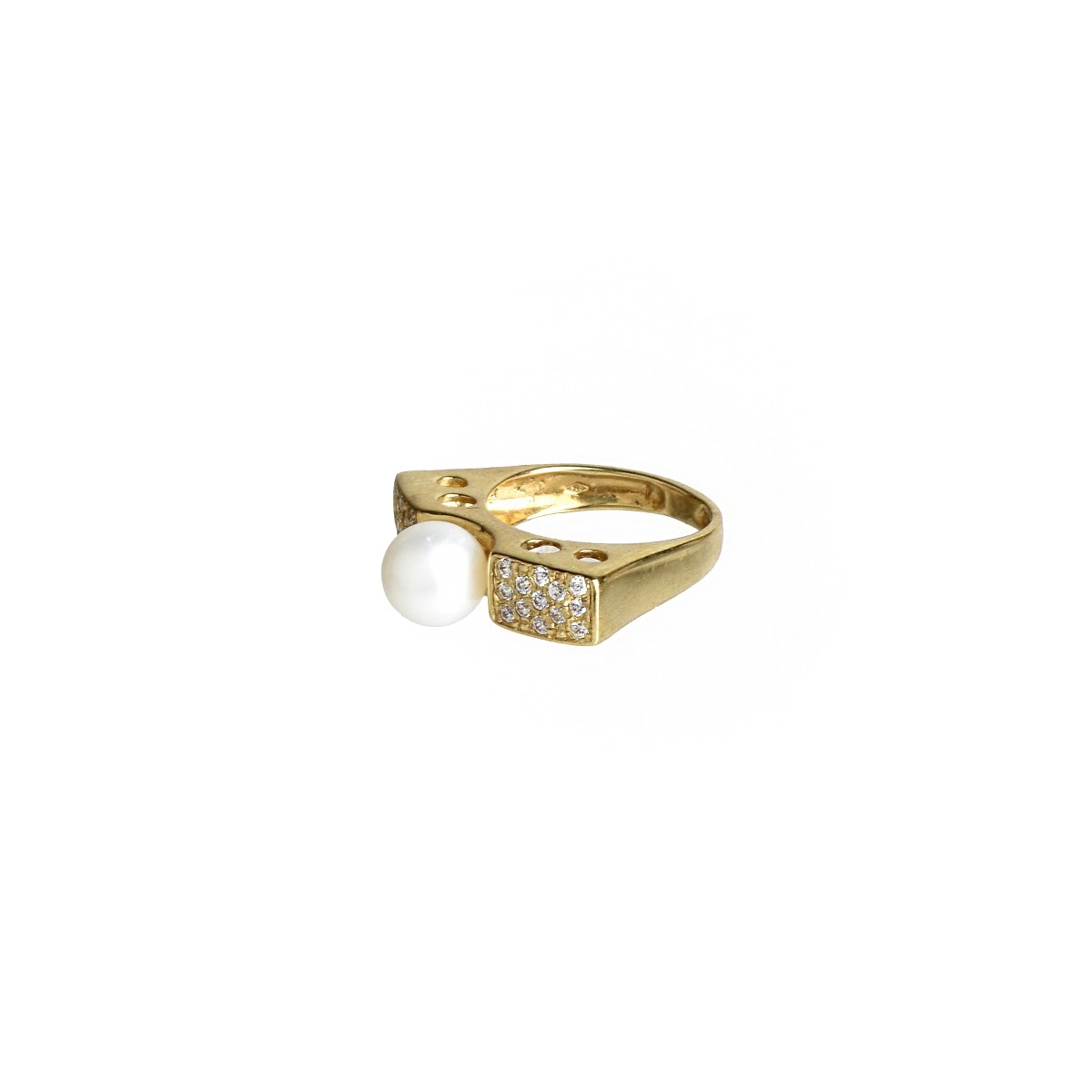 Pearl, Diamond and 18K Ring