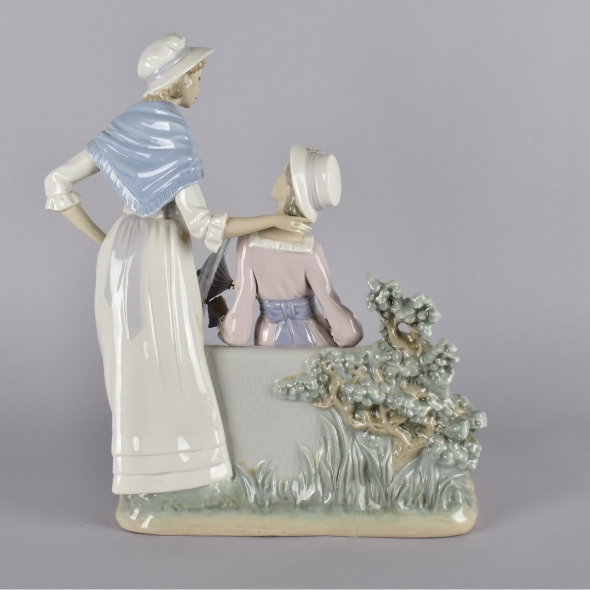 Lladro Ladies Talking Porcelain Figurine