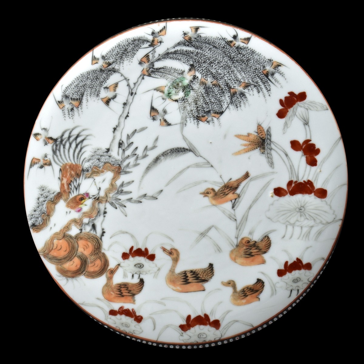 Two Chinese Export Porcelain Plates