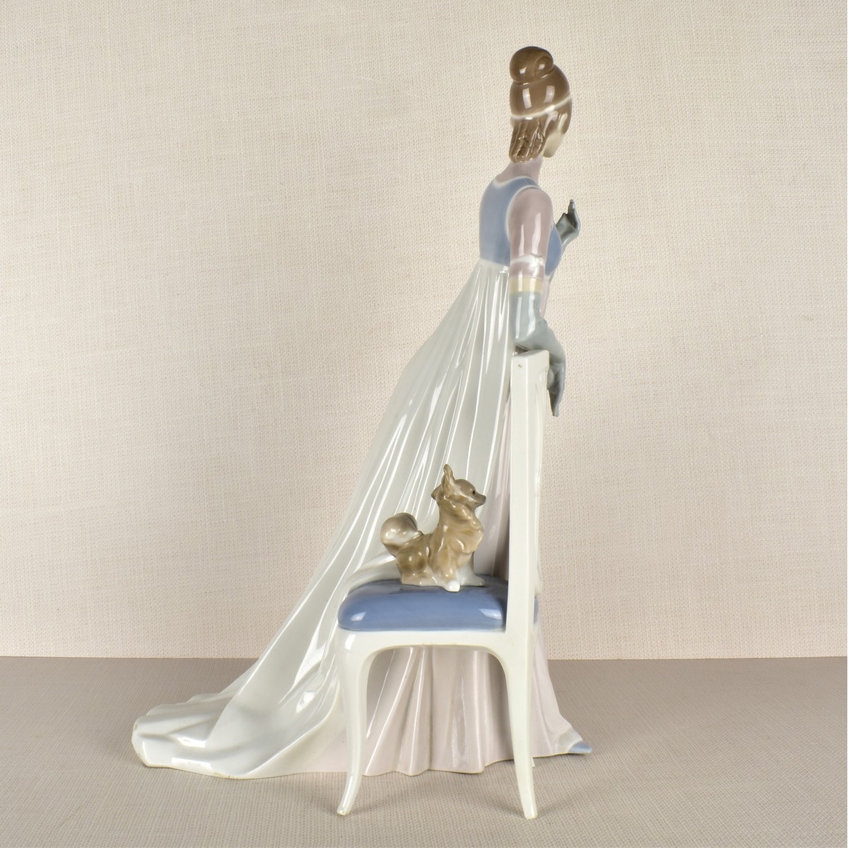 Large Lladro Porcelain Figurine