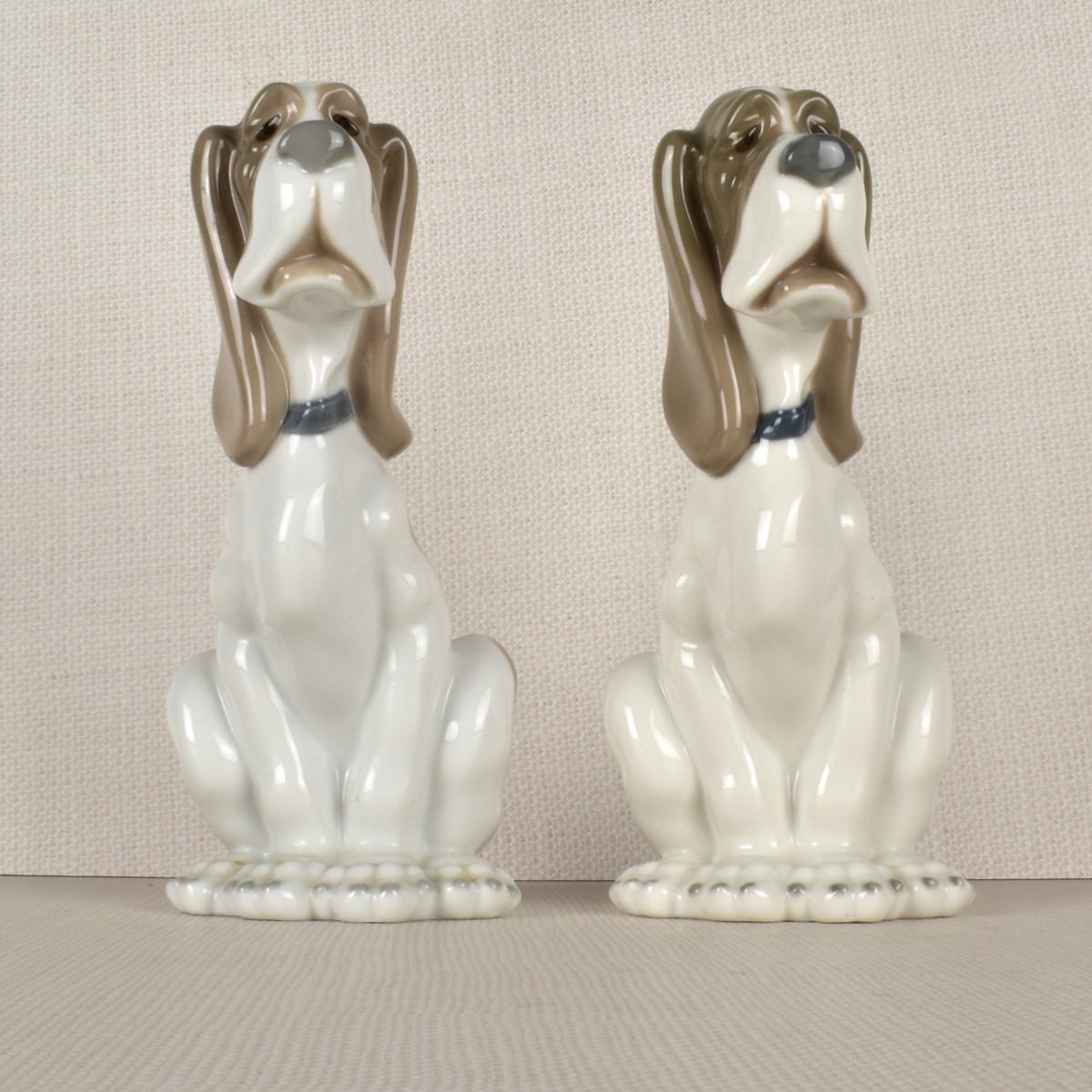 Pr Nao by Lladro Porcelain Hound Dogs