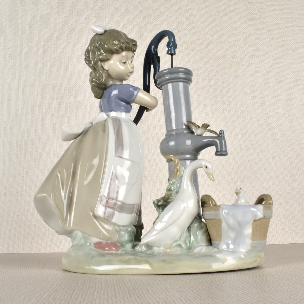 Lladro Porcelain Figurine