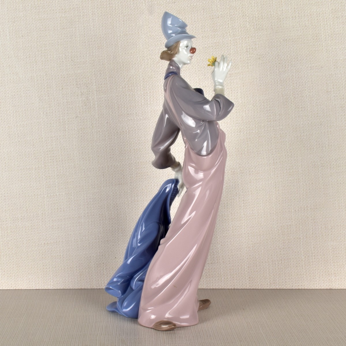 Lladro Figurine of a Standing Clown