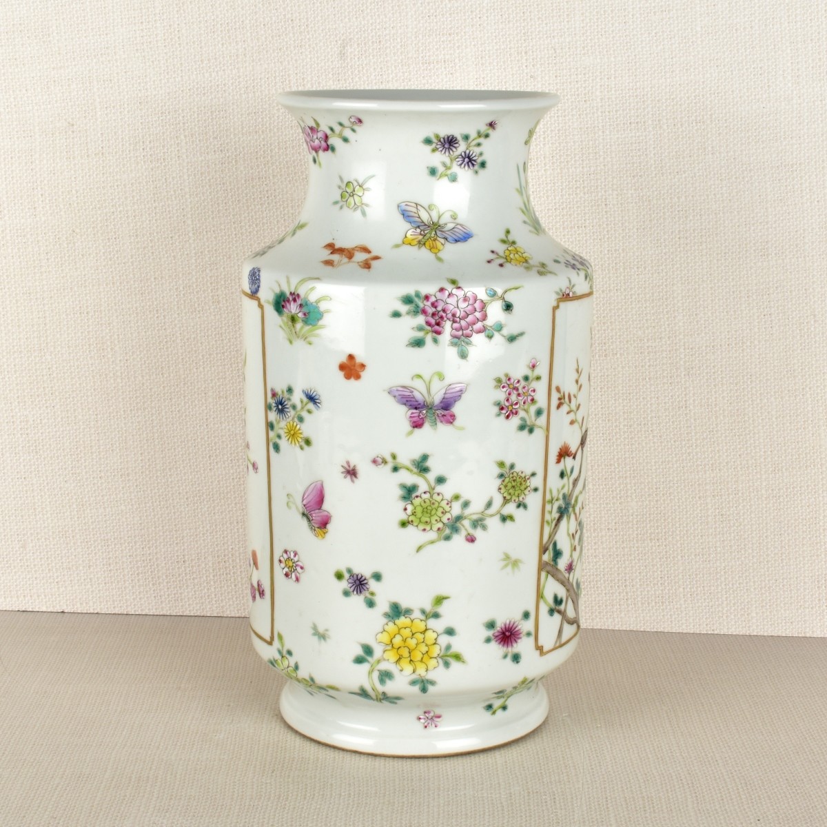 Chinese Porcelain Vase
