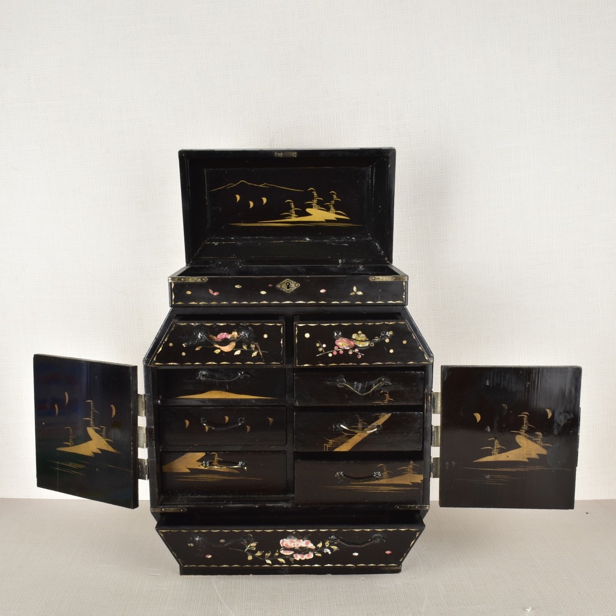 Antique Japanese Tansu