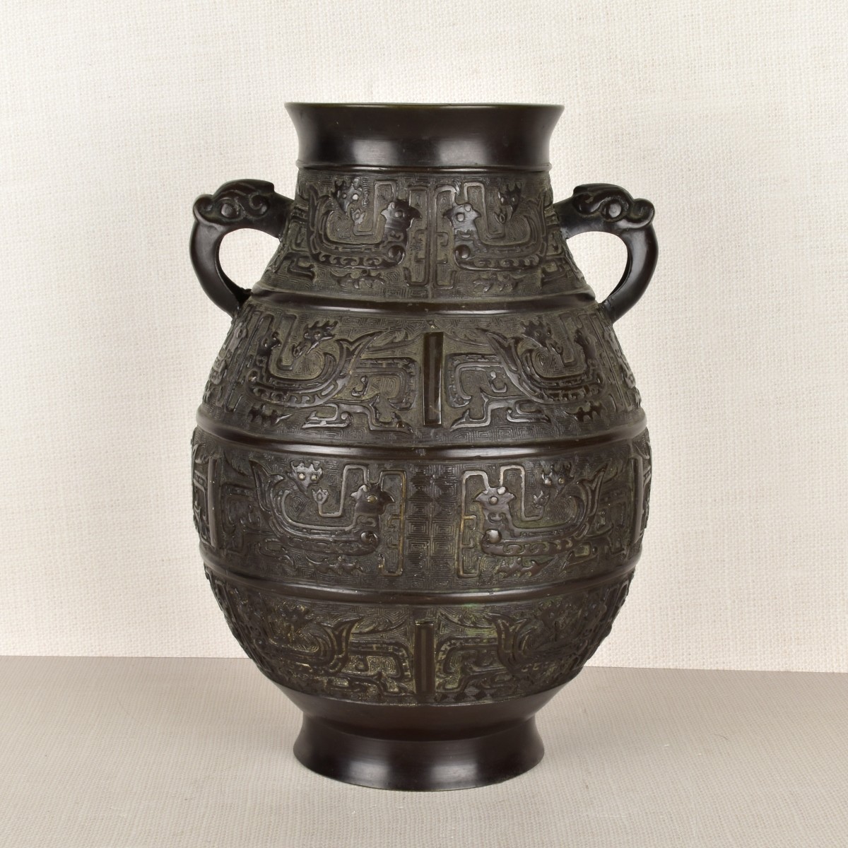 Chinese Bronze Urn