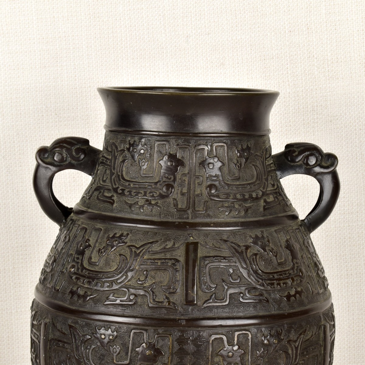 Chinese Bronze Urn