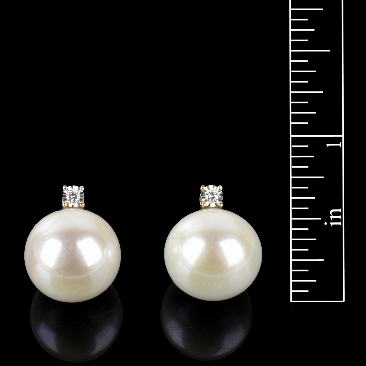 Pearl, Diamond and 18K Ear Studs