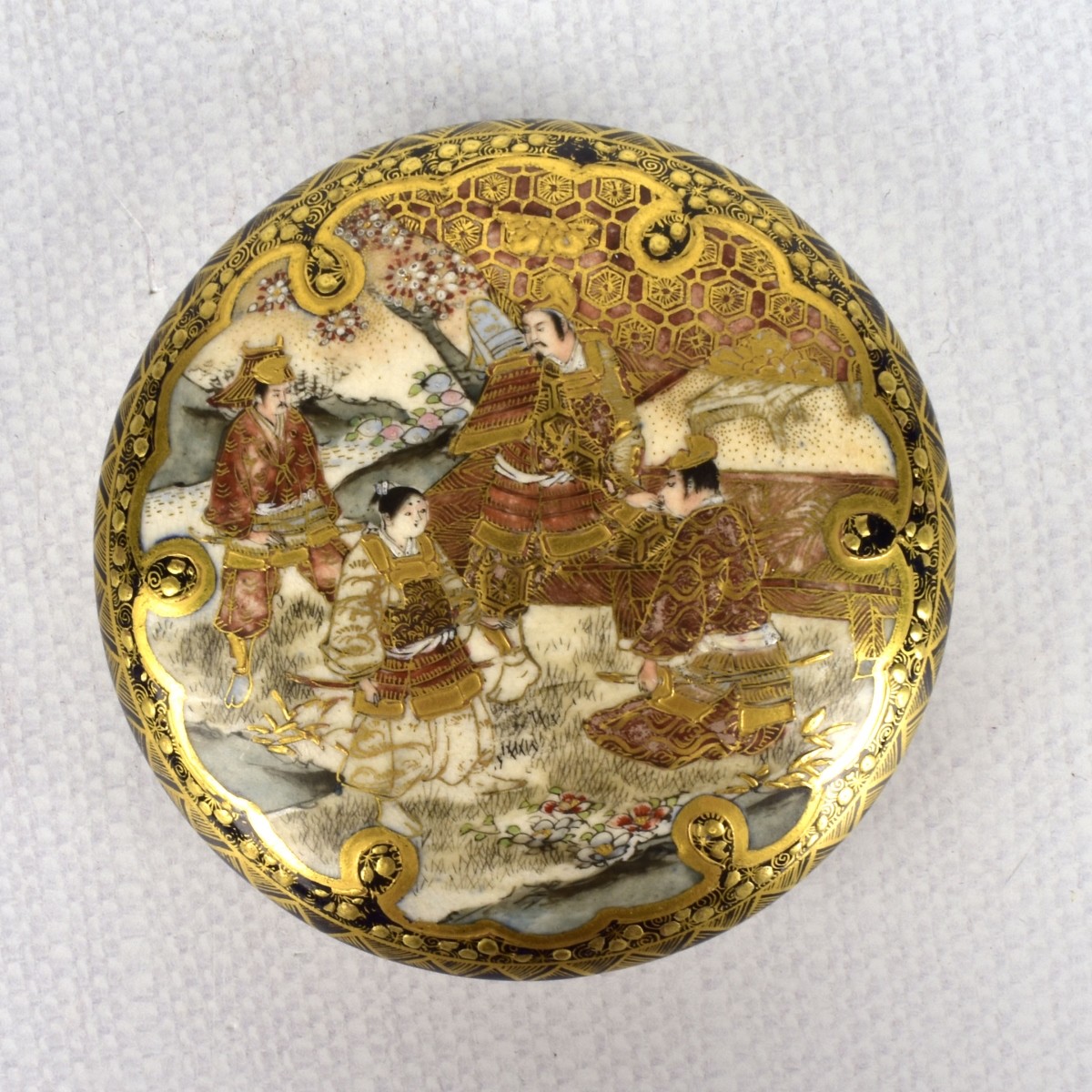 Japanese Satsuma Earthenware Circular Box