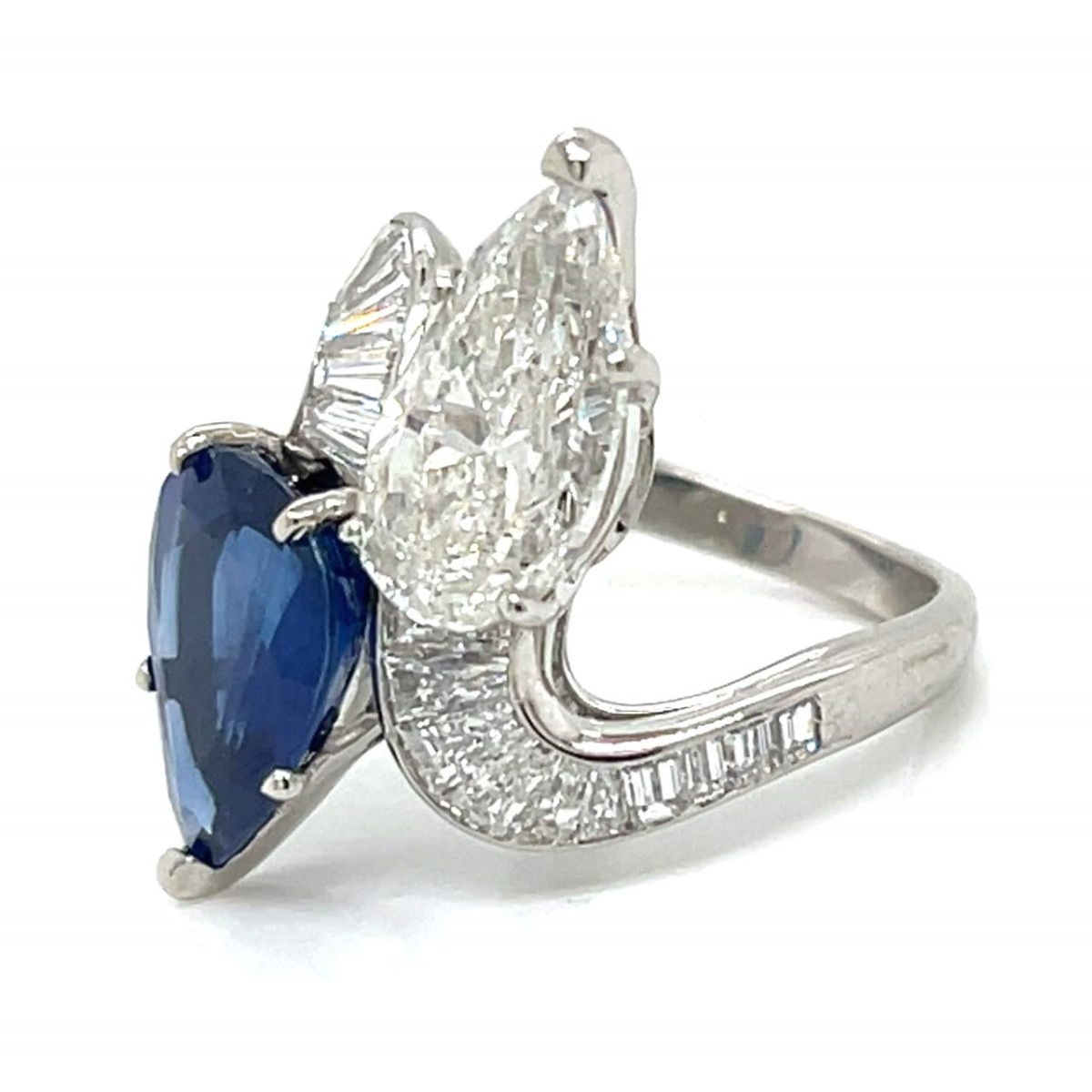 AGL Sapphire, Diamond and Platinum Ring