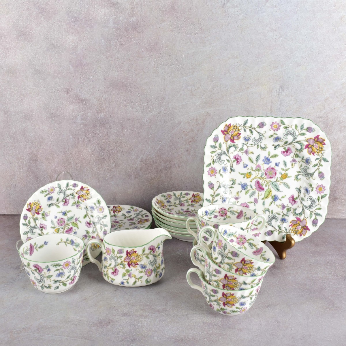 Minton "Haddon Hall" English Bone China