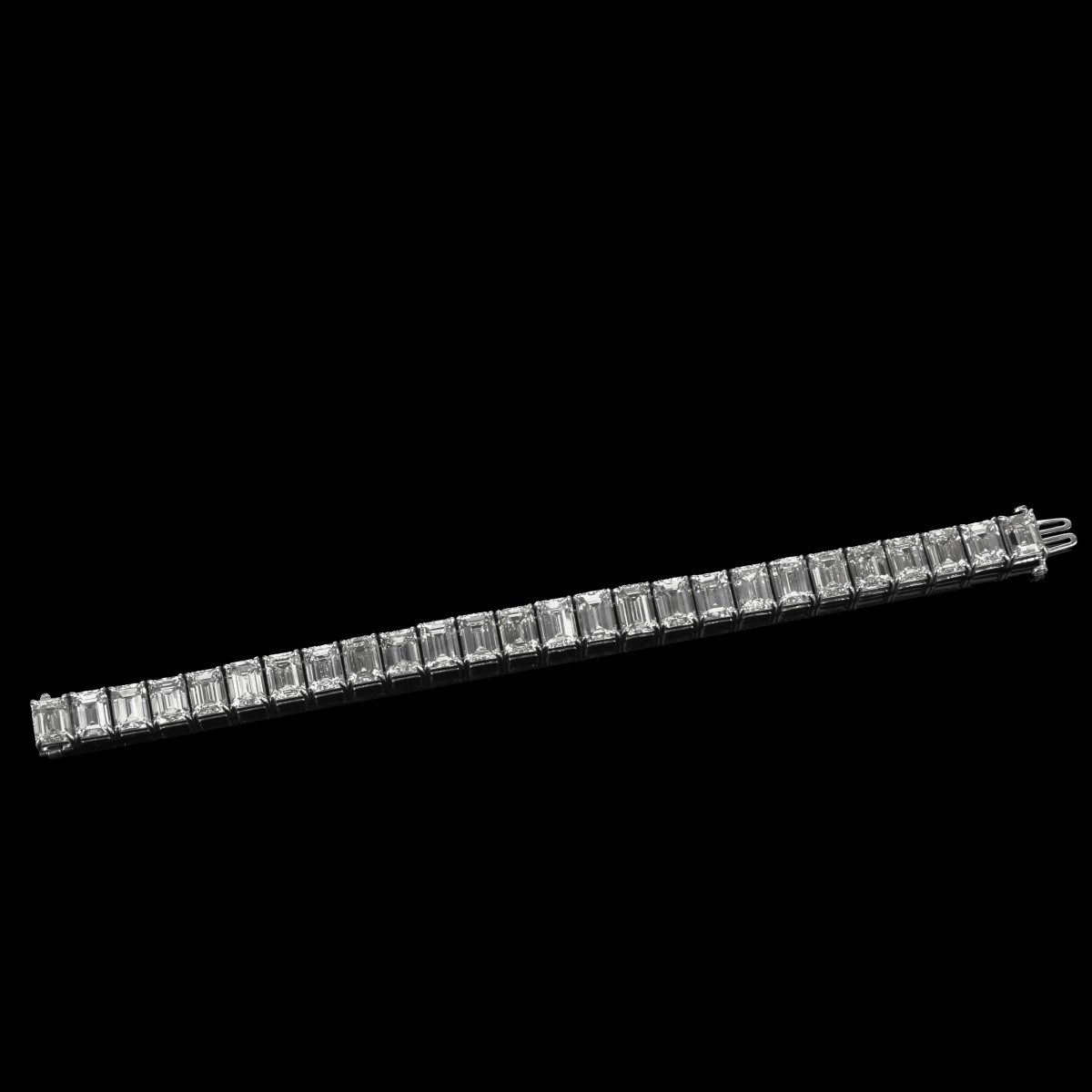 Important Diamond and Platinum Bracelet