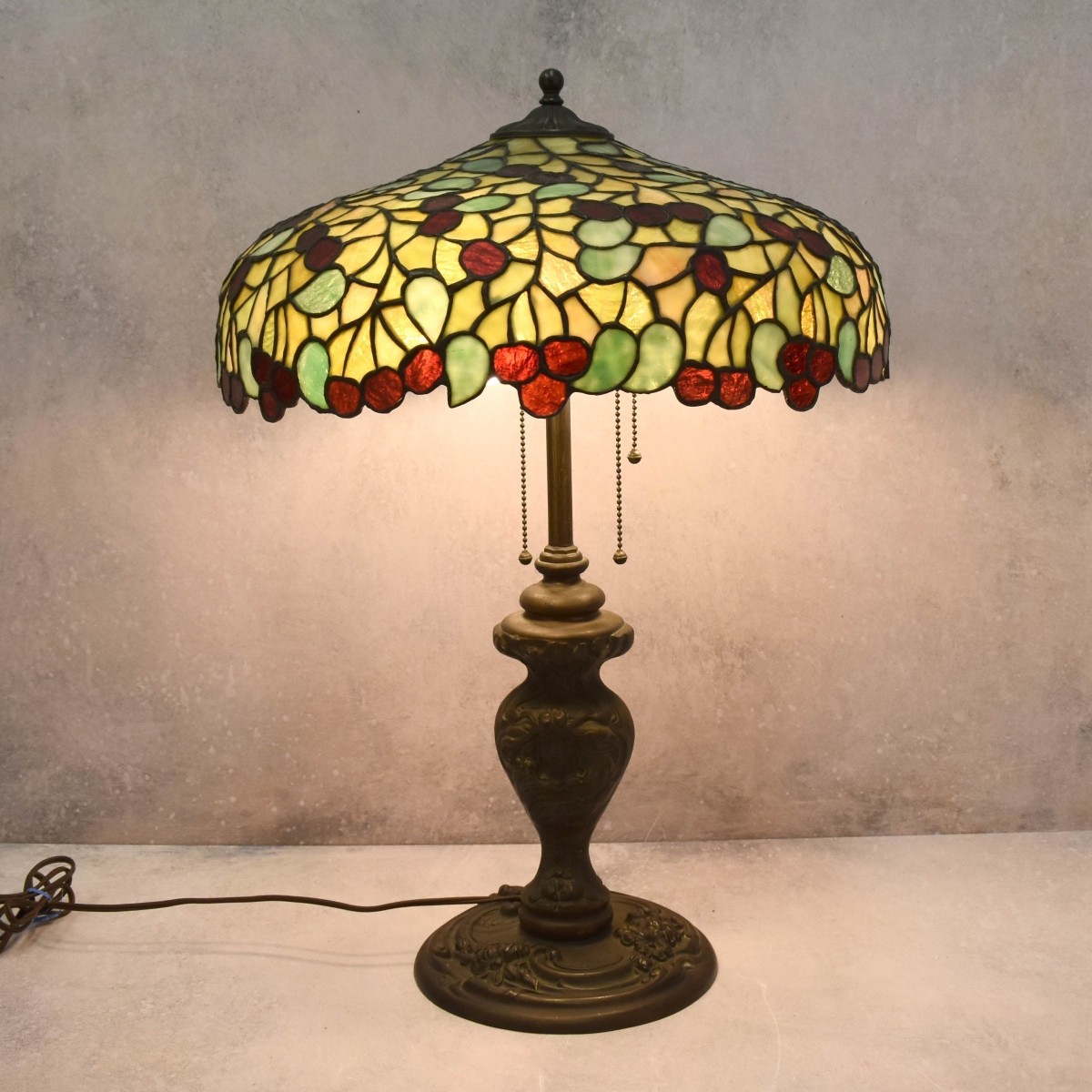 Tiffany Style Stain Glass Table Lamp