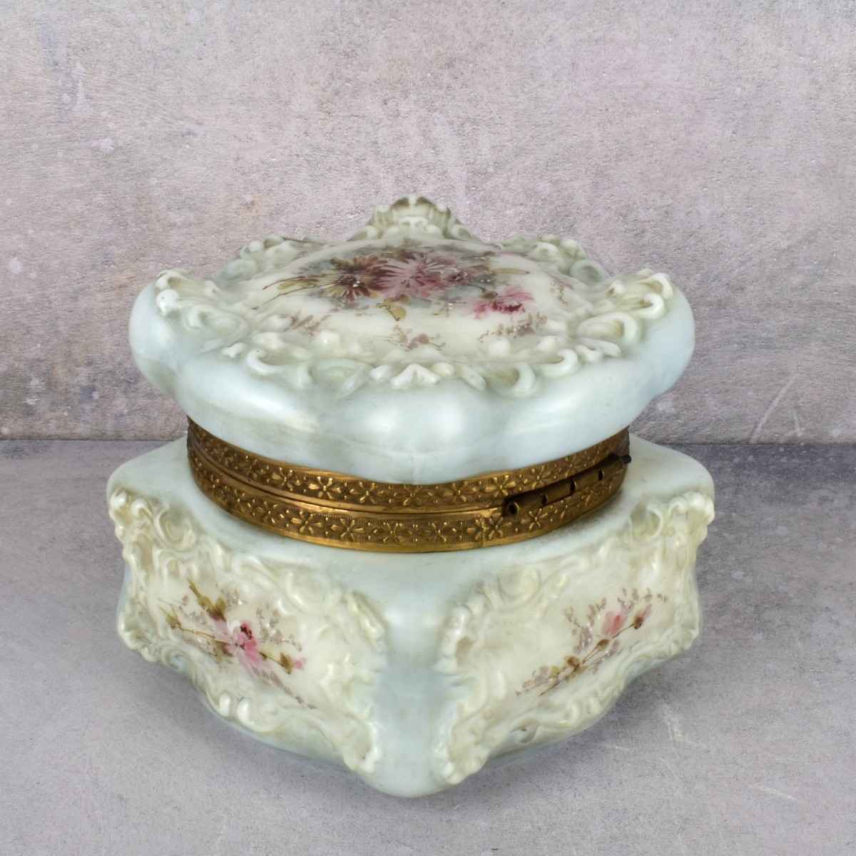 Wave Crest Jewelry Casket