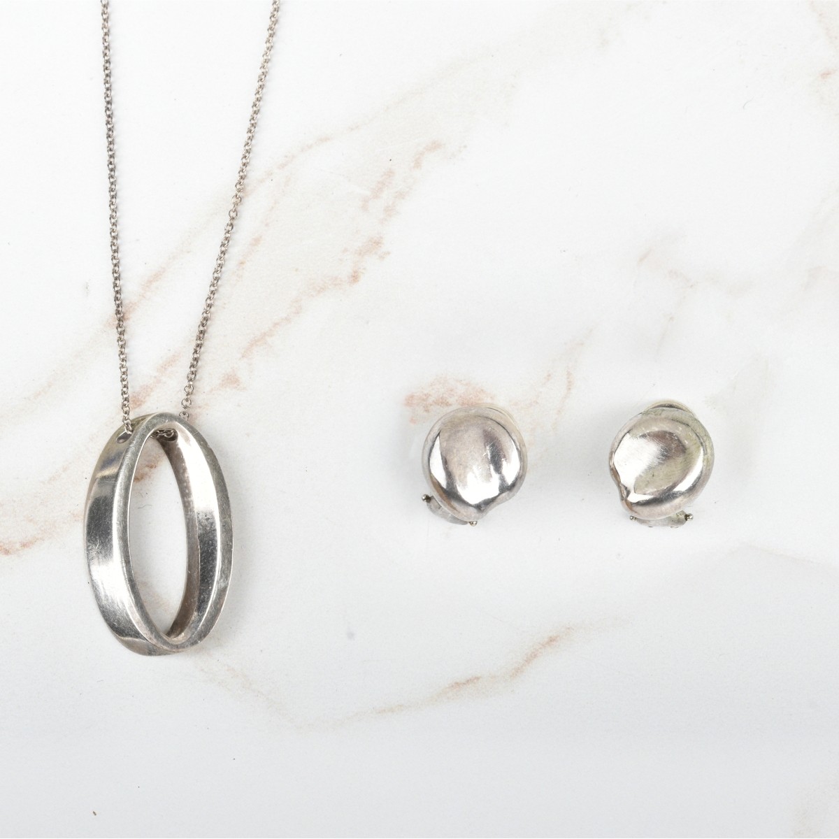 Tiffany & Co Pendant Necklace and Earrings