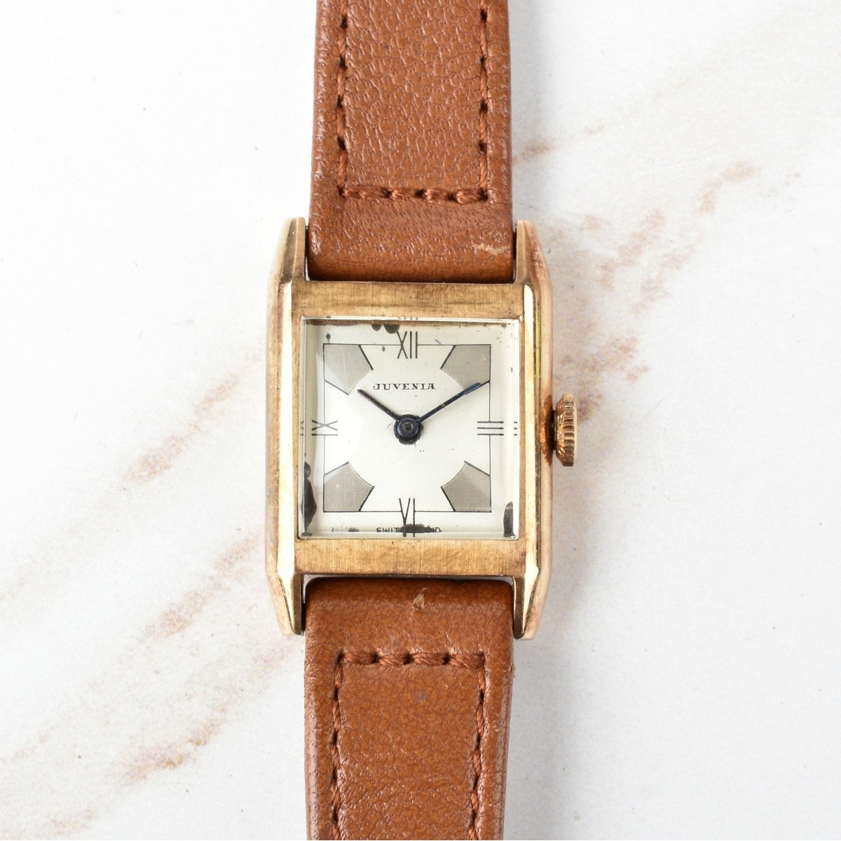 Juvenia 18K Watch