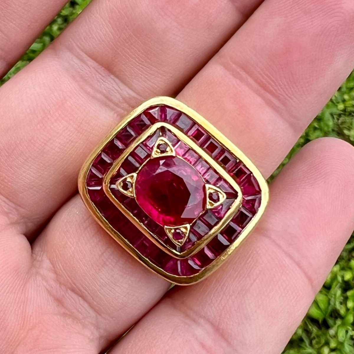 GIA Ruby and 18K Ring