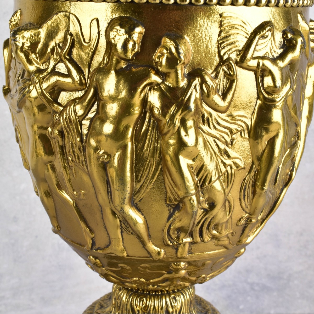Classical Designed Brass Urn Shape Lamp