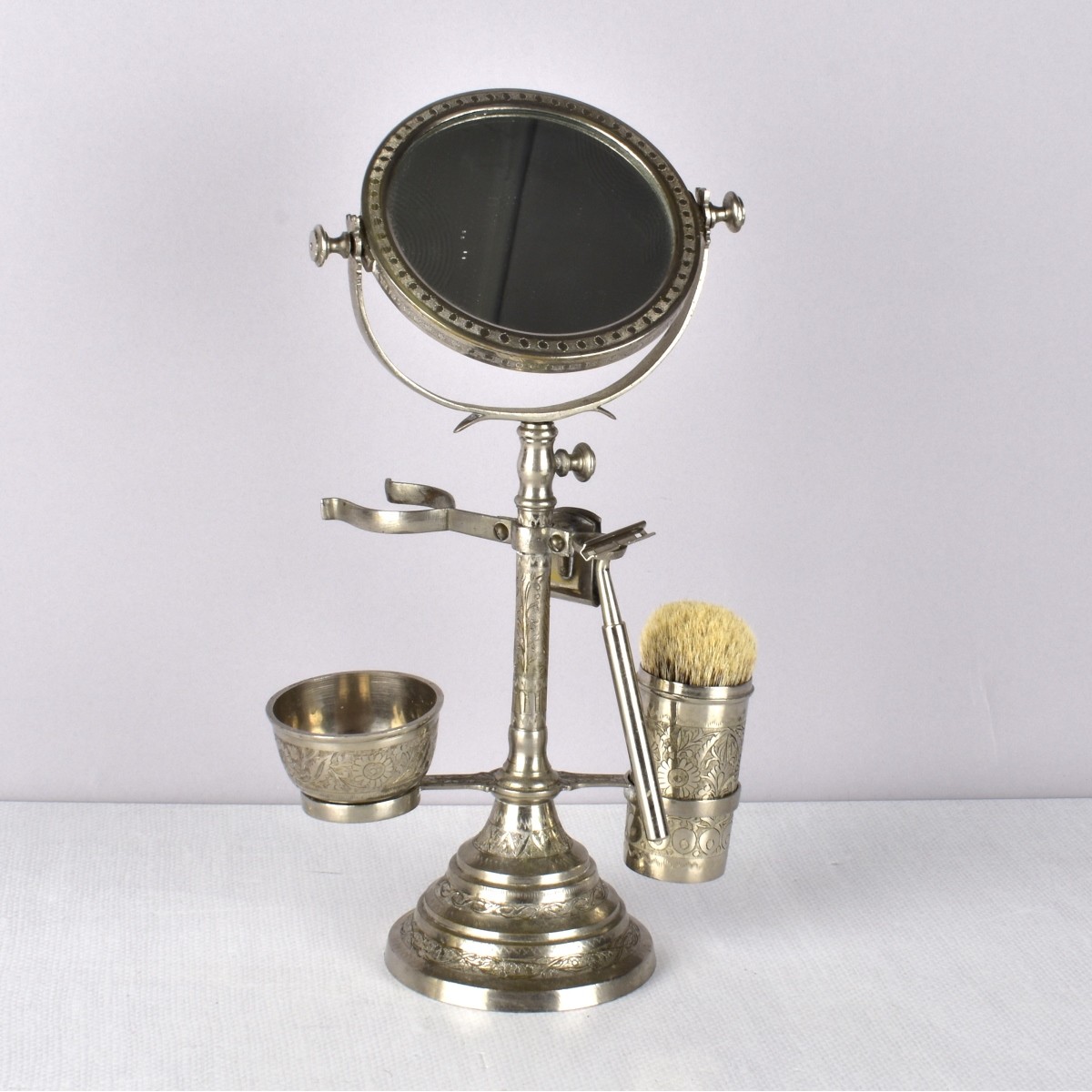 Gentleman's Adjustable Shaving Mirror