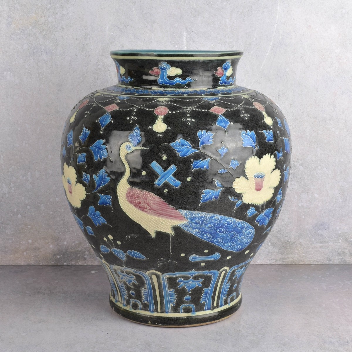 Chinese Ming Style Fuhua Porcelain Vase