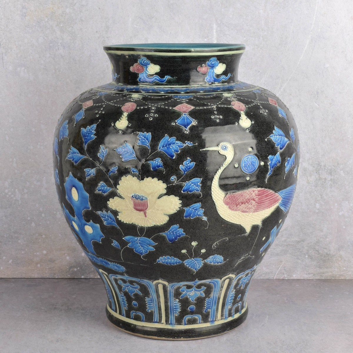 Chinese Ming Style Fuhua Porcelain Vase
