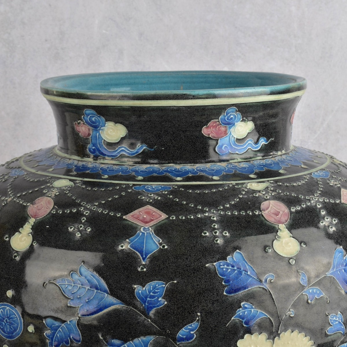 Chinese Ming Style Fuhua Porcelain Vase