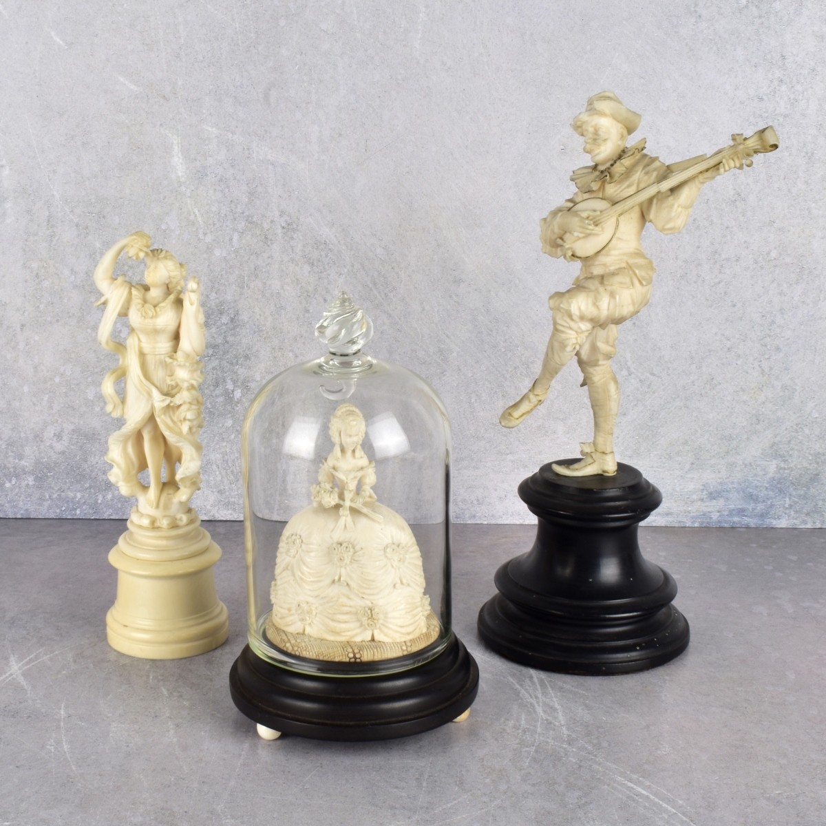18/19th Century Finely Carved Figurines