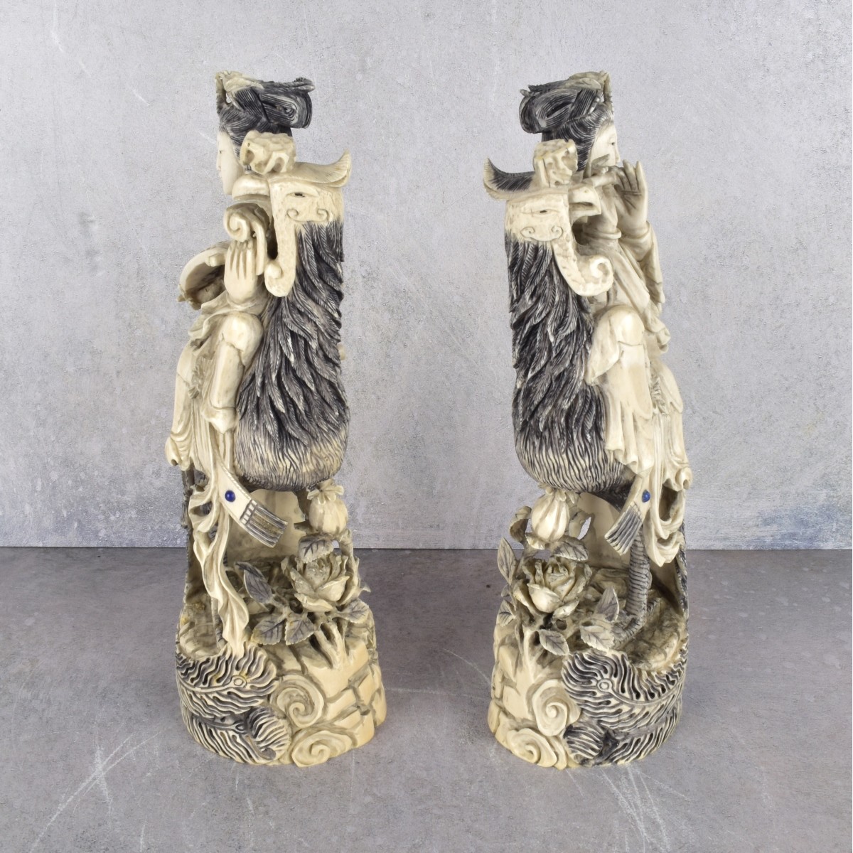19/20th Century Carved Chinese Figures