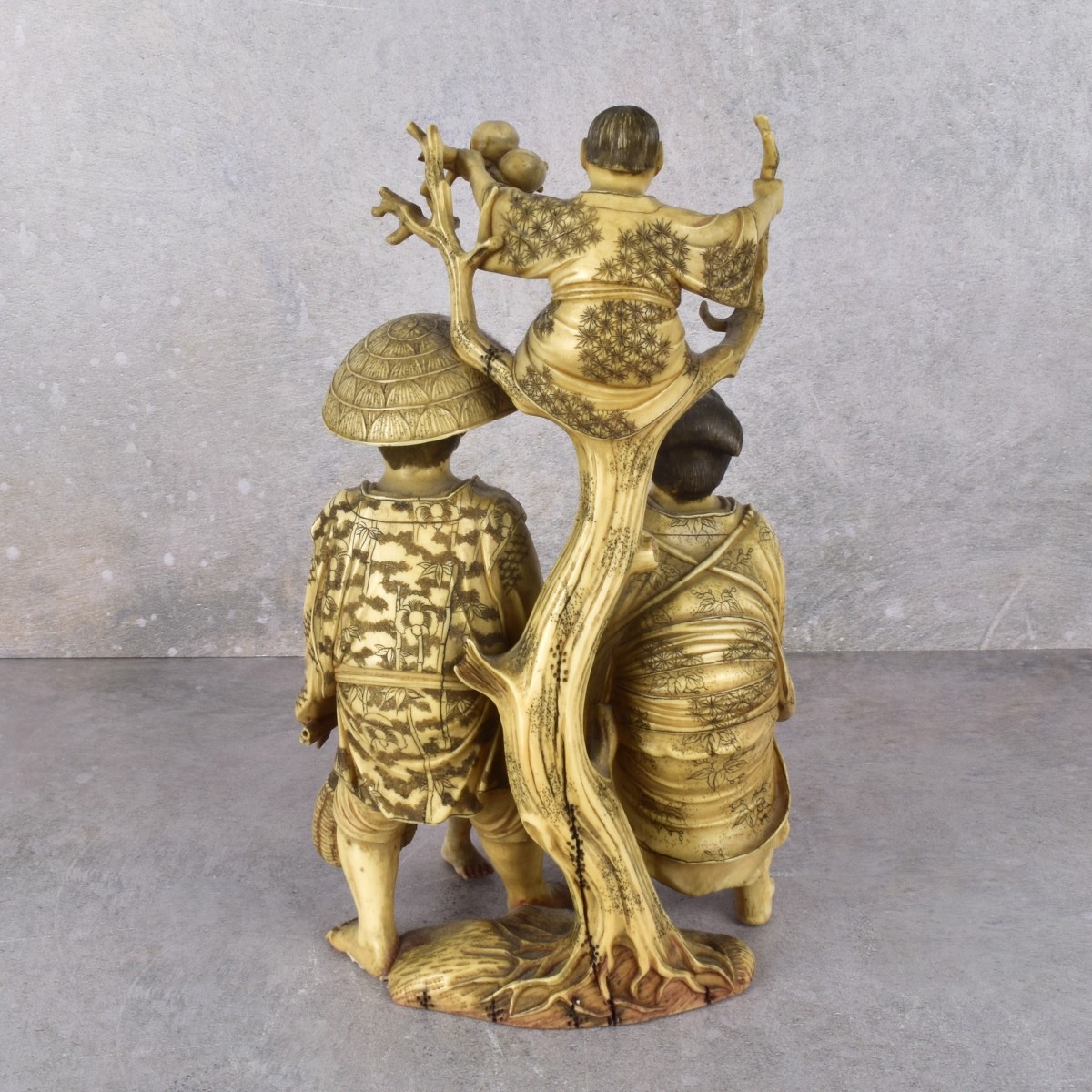 Vintage Japanese Okimono Figurine