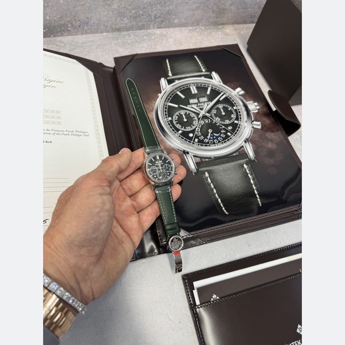 Patek Philippe 5204G-001
