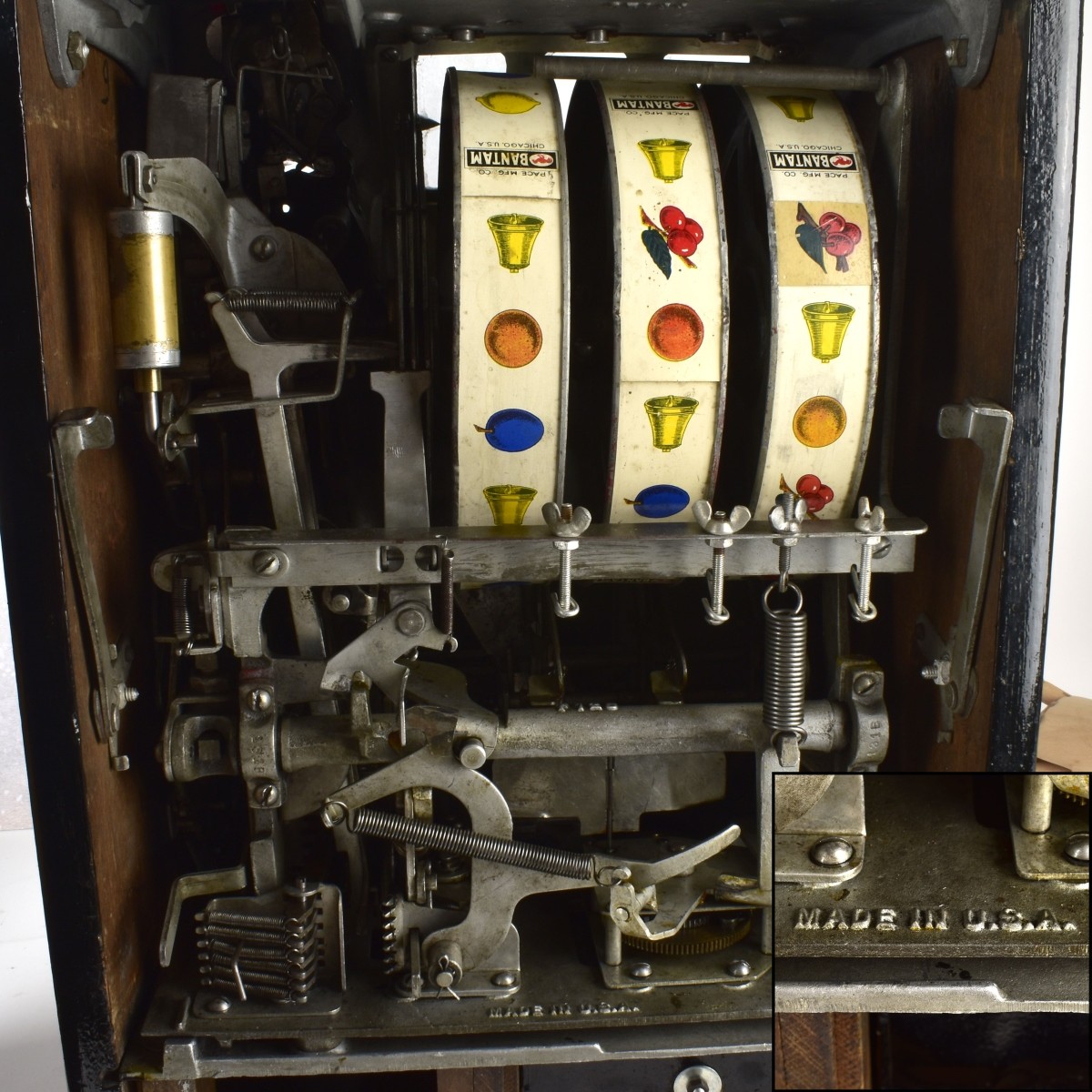 Comet Slot Machine