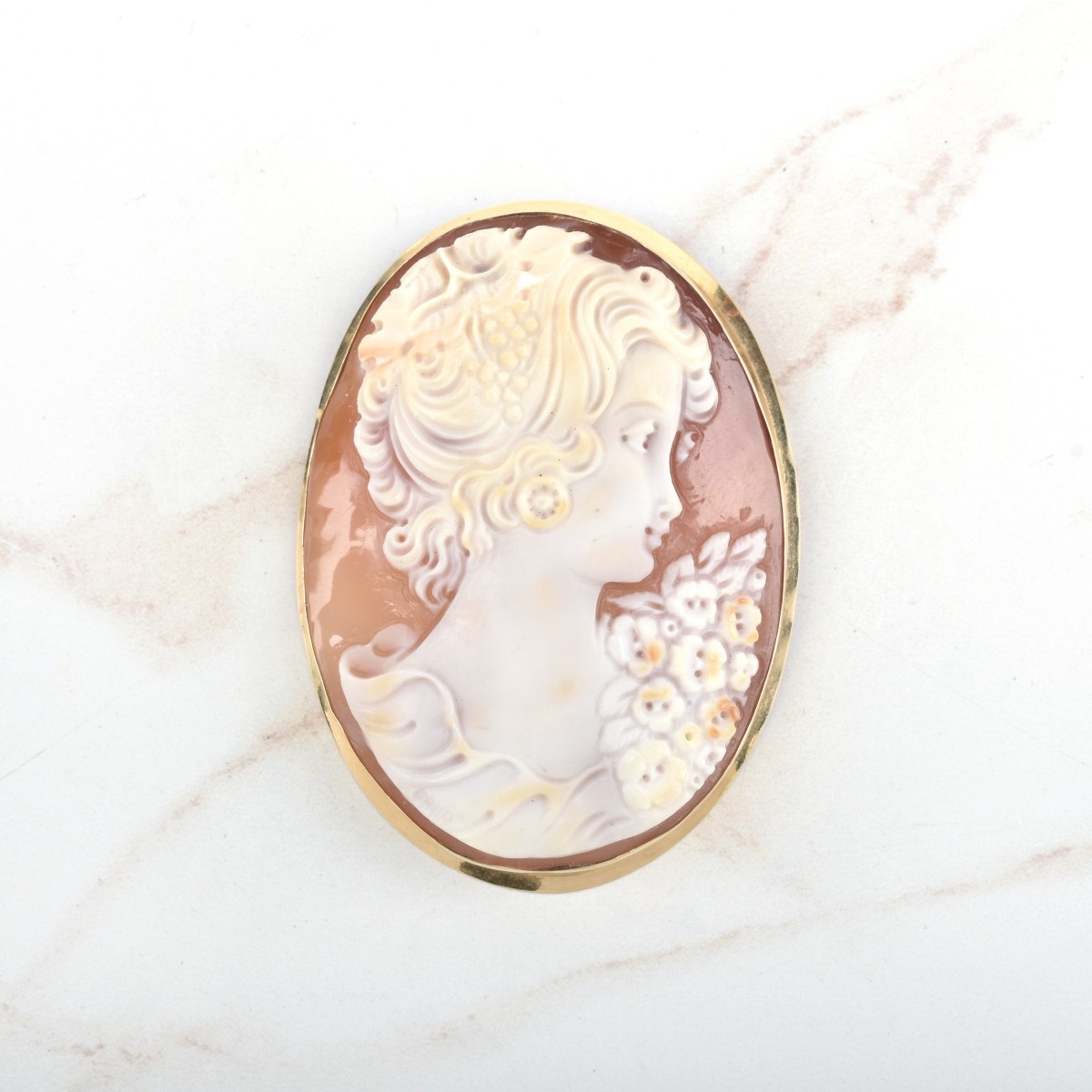 18K Cameo Pendant / Brooch