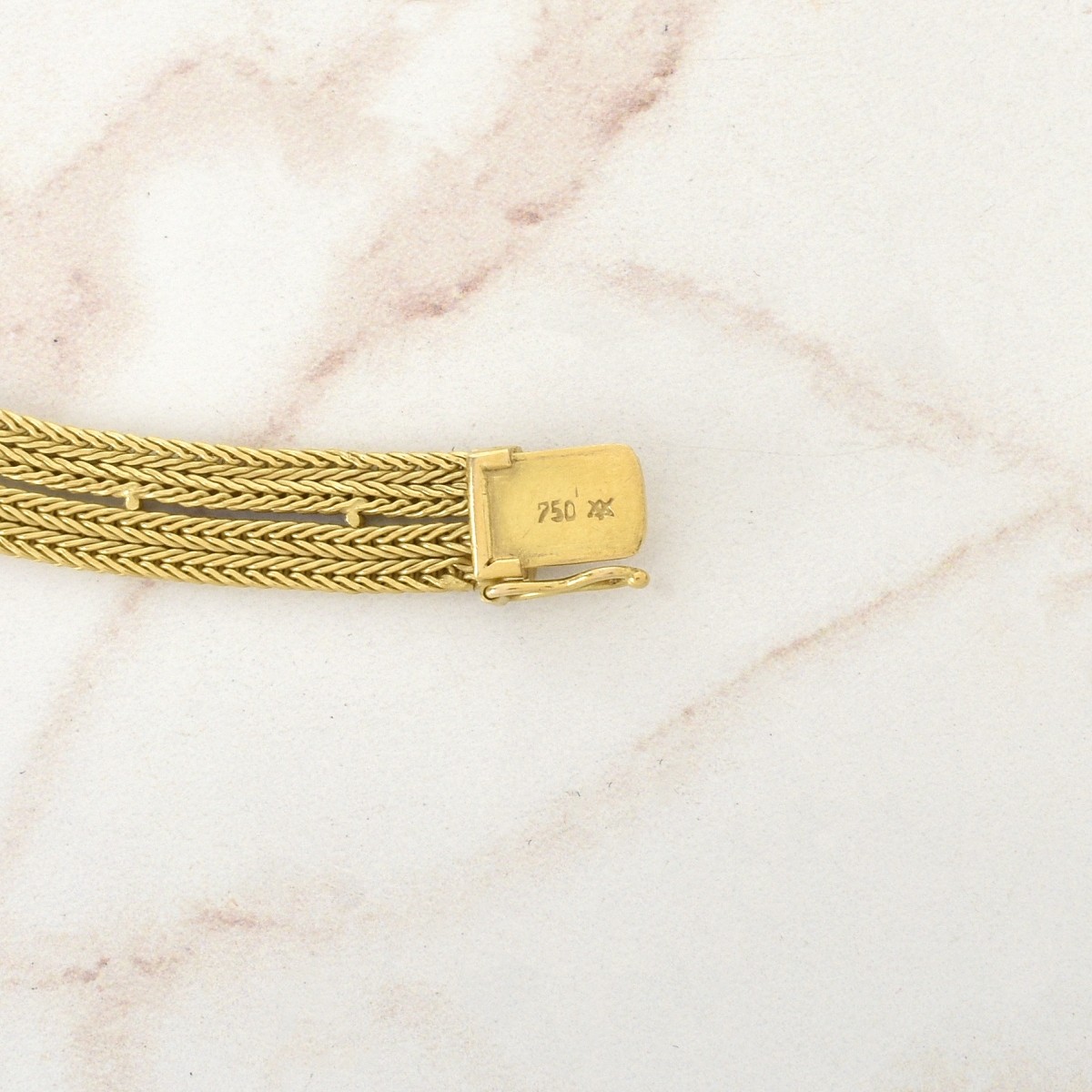 18K and Diamond Necklace