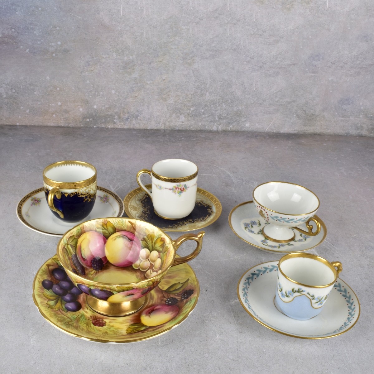 Collection of Vintage Porcelain Pieces