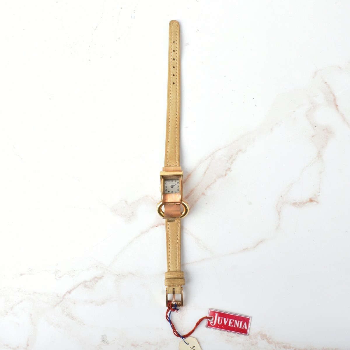 Juvenia Watch