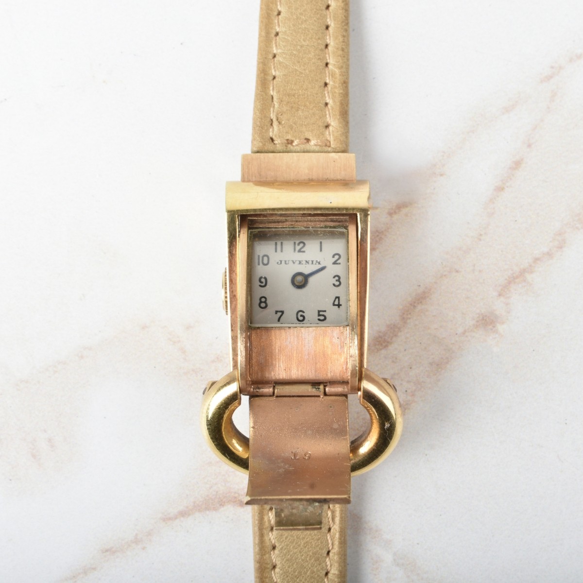 Juvenia Watch