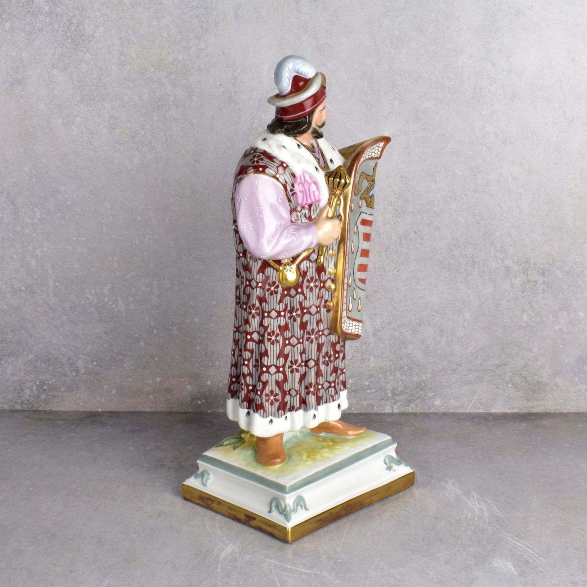 Herend Hungary Standing King with Scepter