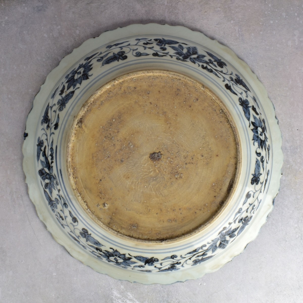 Large Chinese Blue and White Porcelain Bowl.