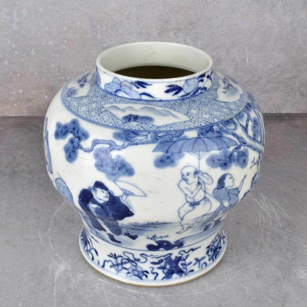 Chinese Blue and White Porcelain Jar