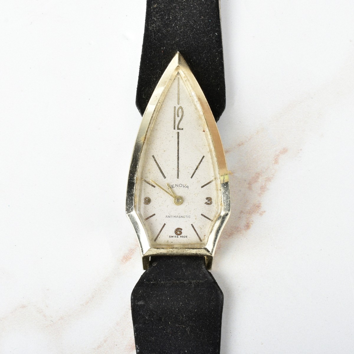 Lunova Watch