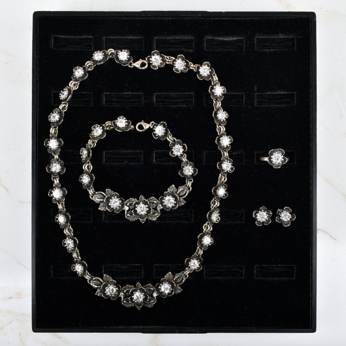 Silver Fashion Jewelry