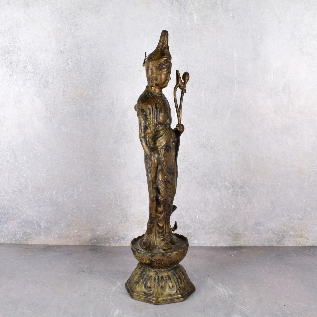 Bronze Sculpture of a Standing Guanyin