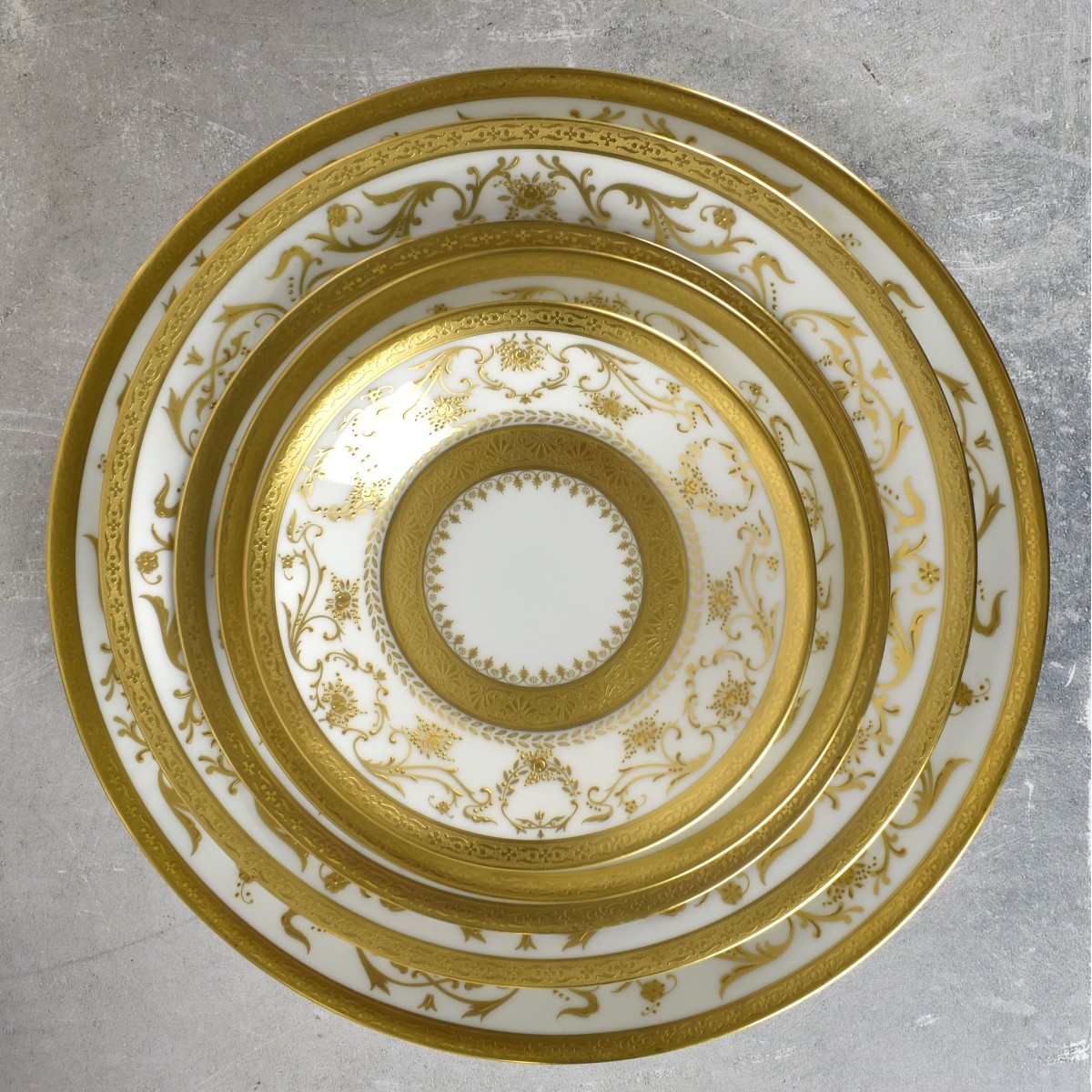 Exquisite French Limoges "Dynasty Gold"