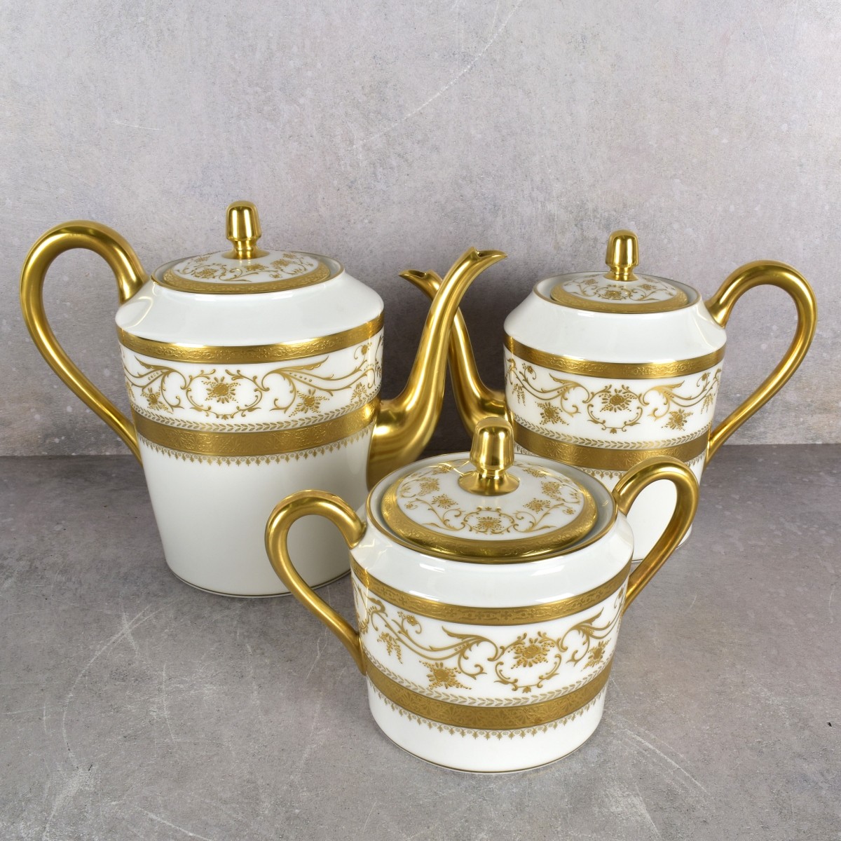 Exquisite French Limoges "Dynasty Gold"