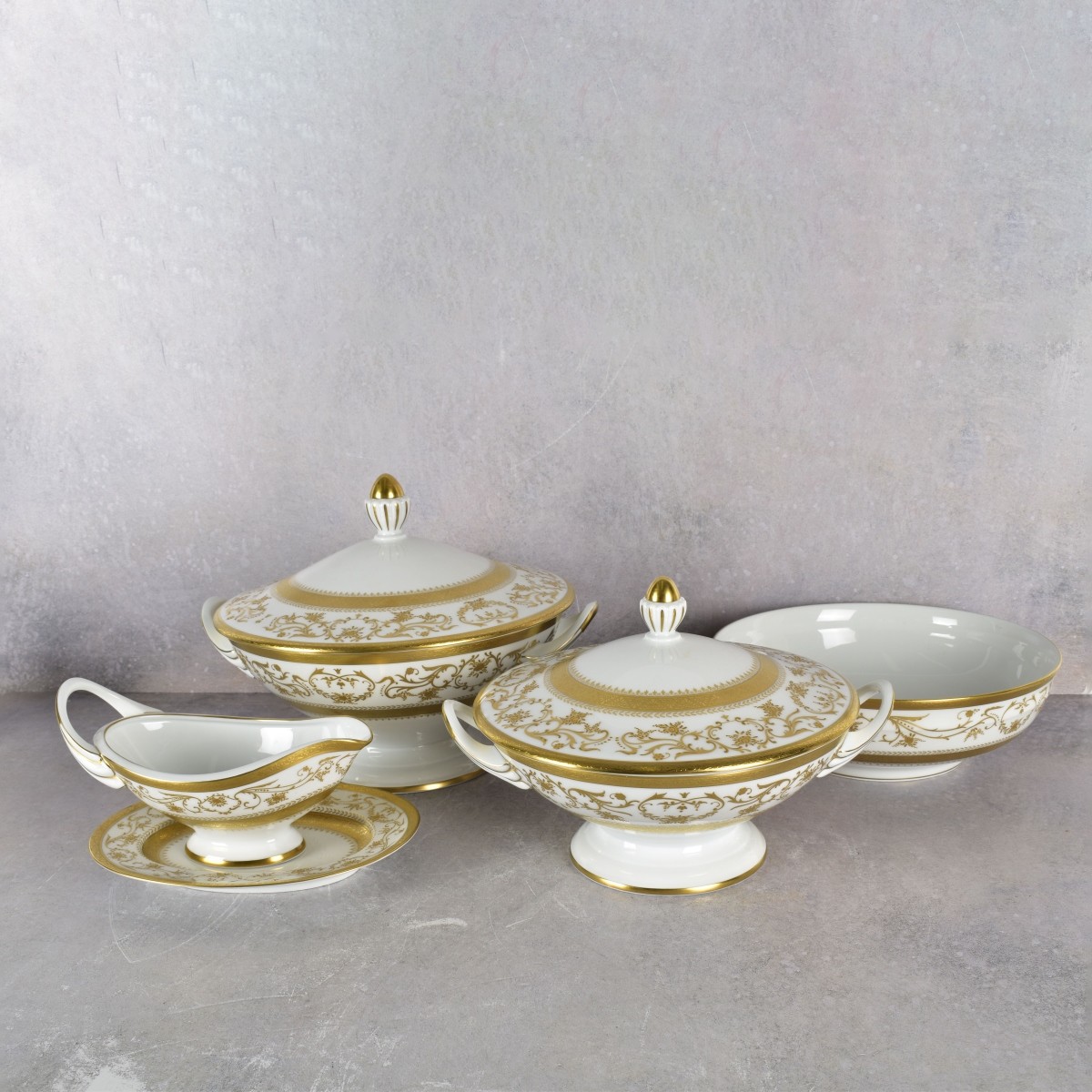 Exquisite French Limoges "Dynasty Gold"
