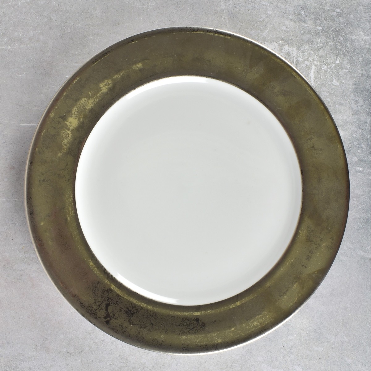Phillipe Deshouliers Porcelain Service Plates