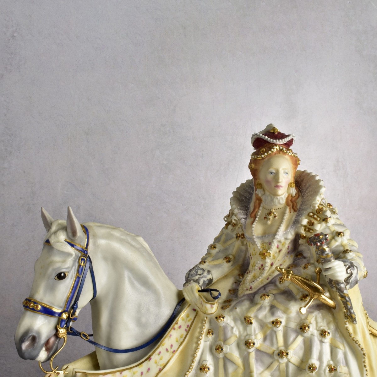 Royal Worcester Porcelain Figure Queen Elizabeth I